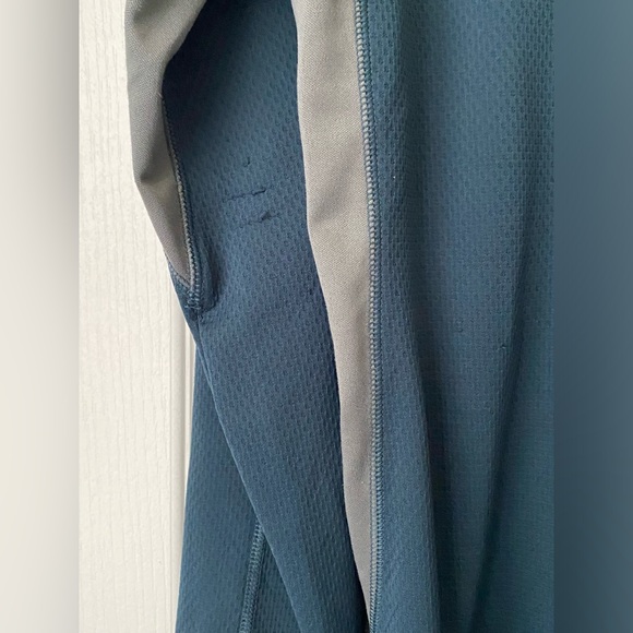 Columbia Titanium. Three-quarter zip up jacket. Men’s size large. - Picture 7 of 12